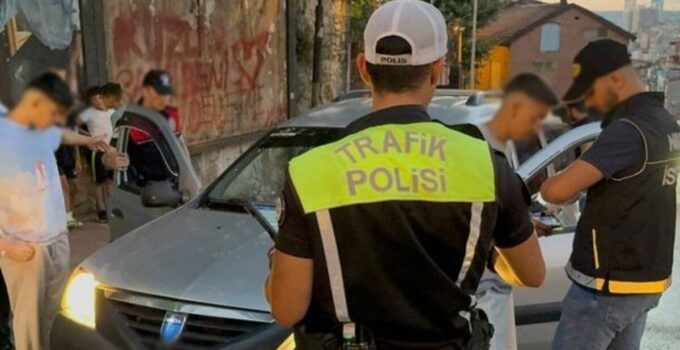 Şişli’de Narkotik Uygulaması: 4 gözaltı